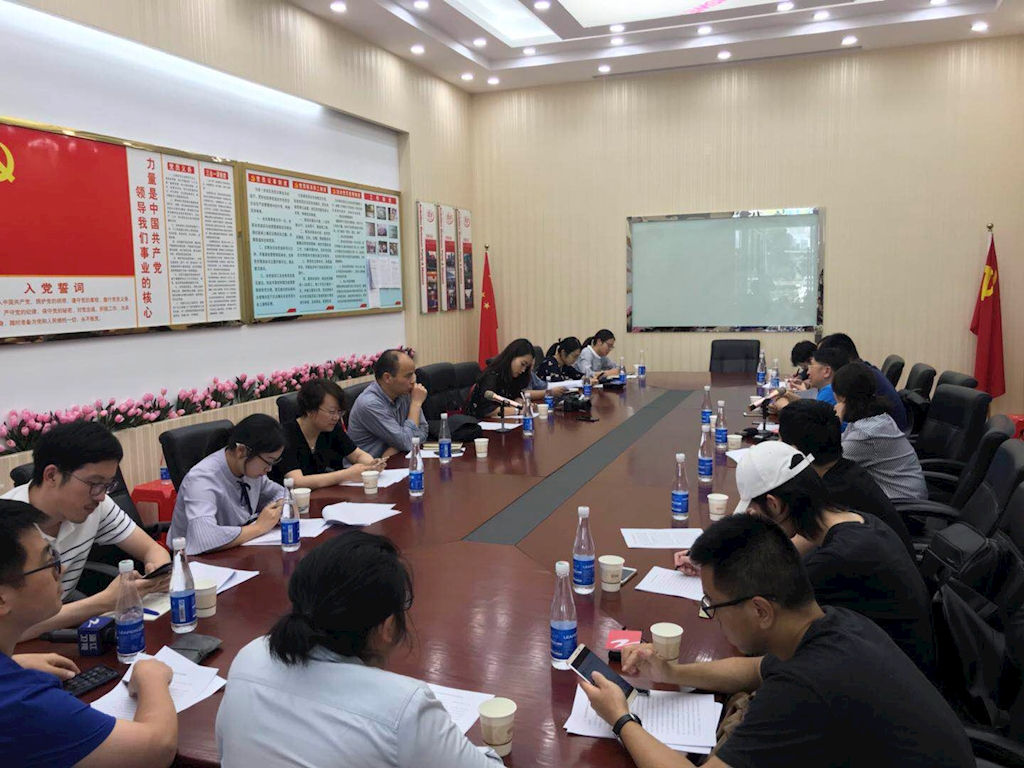 82290532.jpg 82290532.jpg